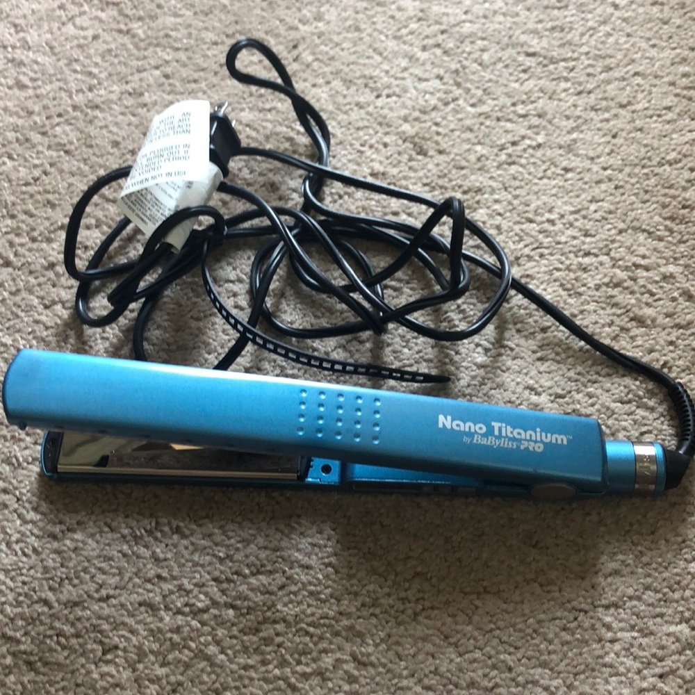 BaBylissPRO Nano Titanium Straightening Iron